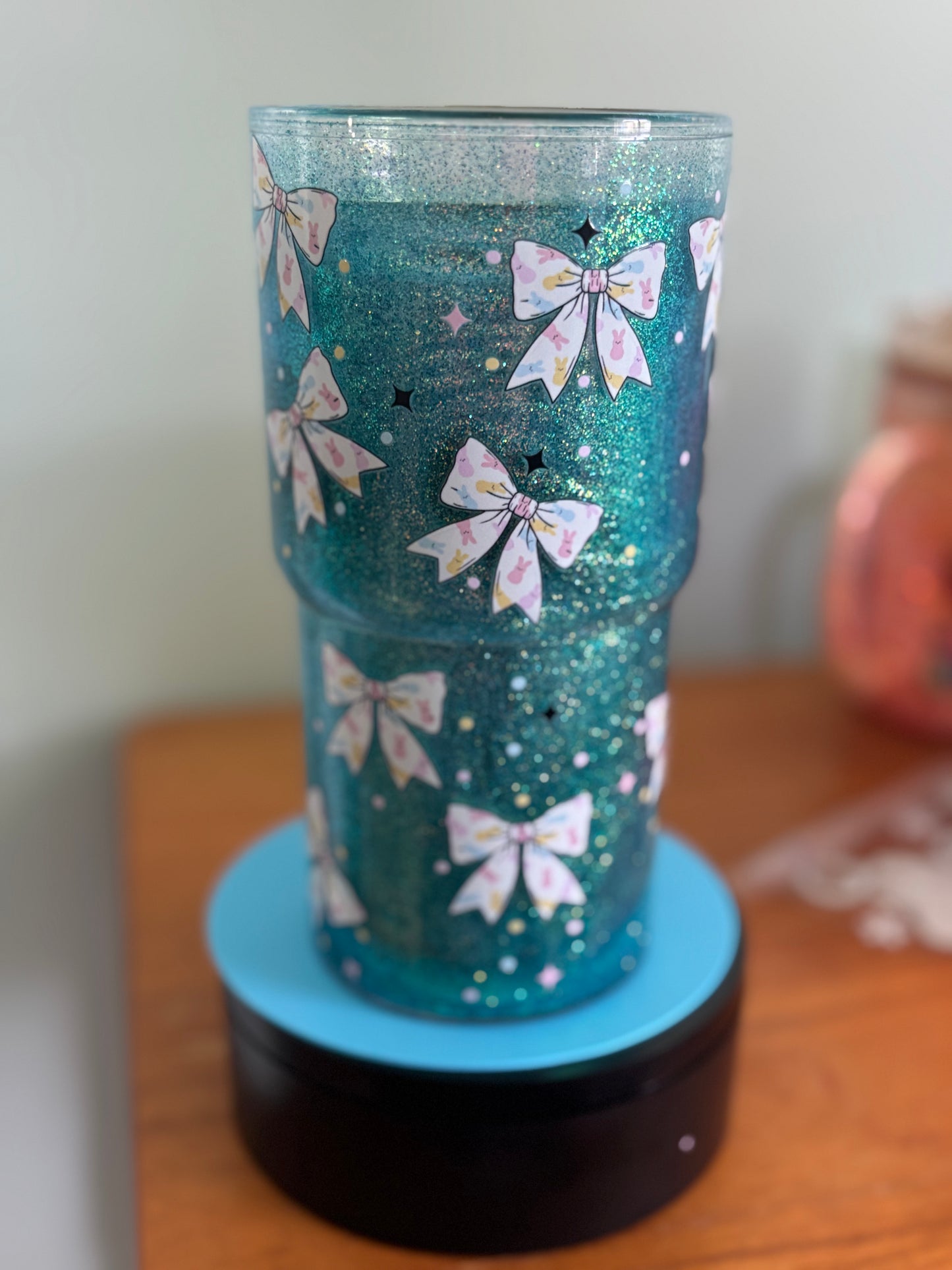 18oz acrylic with bows