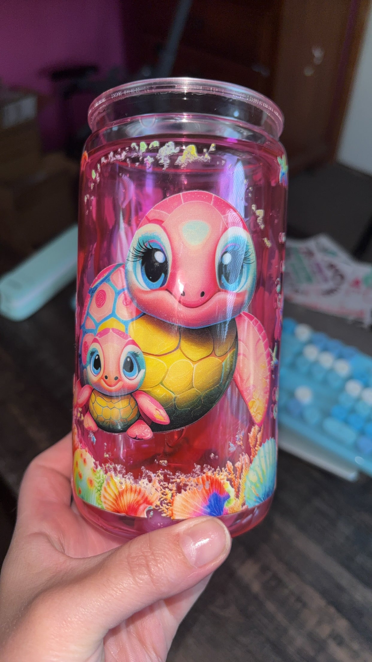 Turtles pink drip cup